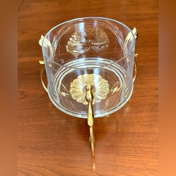 Clear glass hot buffet serving dish & gold tone metal warmer rack - Picture 4 of 11